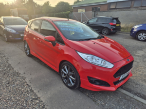 2017 Ford Fiesta 1.0 T Ecoboost St-Line in Red — image 5