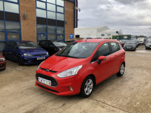 2013 Ford B-Max 1.0 T Ecoboost Zetec in Red — image 5