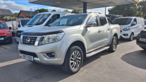 2017 Nissan Navara 2.3 Dci Tekna Pickup Double Cab 4dr Diesel Manual 4WD Euro 6 (s/s) (190 Ps) in Silver — image 4