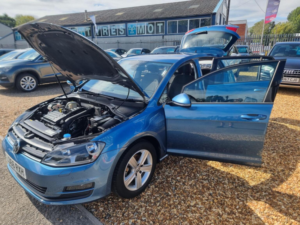 2016 Volkswagen Golf 1.4 Tsi Bluemotion Tech Match Edition Euro 6 (s/s) 5dr in Blue — image 5