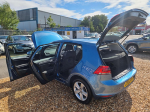 2016 Volkswagen Golf 1.4 Tsi Bluemotion Tech Match Edition Euro 6 (s/s) 5dr in Blue — image 6