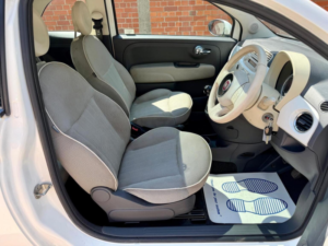 2010 Fiat 500 1.2 Lounge Euro 5 (s/s) 3dr in White — image 3
