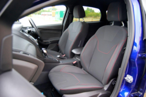 2017 Ford Focus St-Line 1.5 Tdci 5-Door Powershift Auto - 22,500 Miles - Sync 3 Sat Nav, 18inch Alloys - Fsh - Blue in Blue — image 4