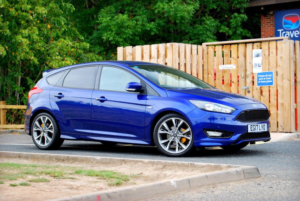 2017 Ford Focus St-Line 1.5 Tdci 5-Door Powershift Auto - 22,500 Miles - Sync 3 Sat Nav, 18inch Alloys - Fsh - Blue in Blue — image 5