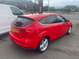 2017 Ford Focus 1.0t Ecoboost Titanium Hatchback 5dr Petrol Manual Euro 6 (s/s) (125 Ps) in Red — image 4
