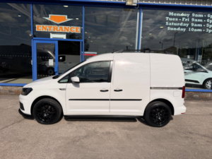 2020 Volkswagen Caddy 2.0 Tdi C20 Startline Panel Van 5dr Diesel Manual Swb Euro 6 102 Ps in White — image 3