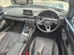 2018 Mazda Mx-5 Rf 2.0 Skyactiv-G Sport Nav in Blue — image 2