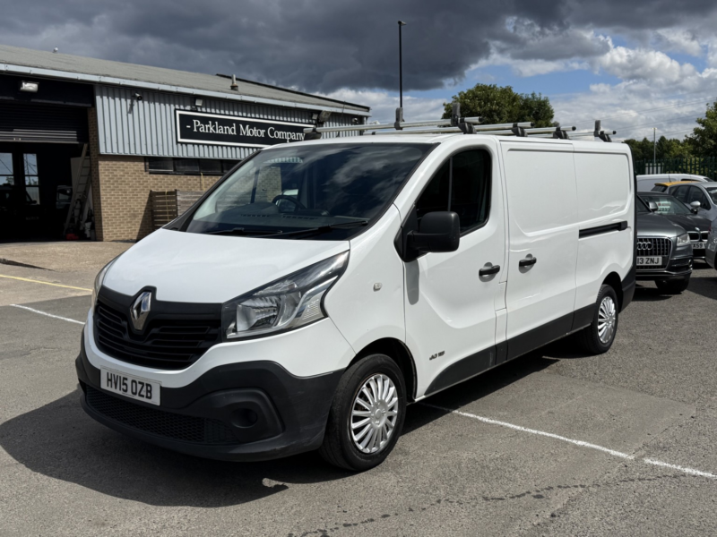2015 Renault Trafic 1.6 Ll29 Dci 115 Business in White — image 1