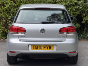 2010 Volkswagen Golf 2.0 Tdi Match in Silver — image 5