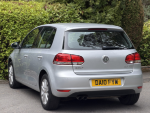 2010 Volkswagen Golf 2.0 Tdi Match in Silver — image 6