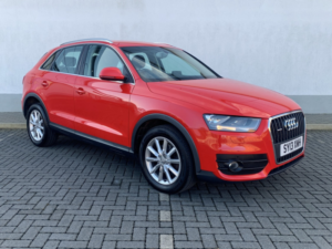 2013 Audi Q3 2.0 Tdi Quattro Se Automatic 5-Door in Red — image 3