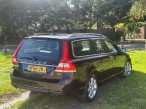 2015 Volvo V70 2.0 Se Lux D4 in Black — image 4