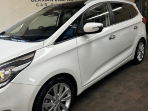 2013 Kia Carens 1.7 Crdi Ecodynamics 3 Euro 5 (s/s) 5dr in White — image 3