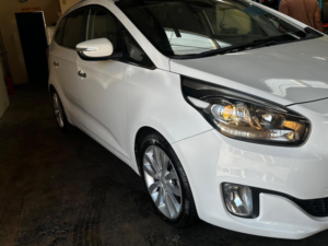 2013 Kia Carens 1.7 Crdi Ecodynamics 3 Euro 5 (s/s) 5dr in White — image 6
