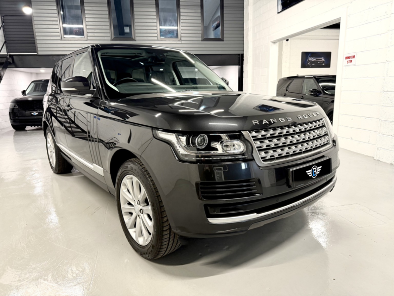 2015 Land Rover Range Rover 3.0 Td V6 Vogue in Grey — image 1
