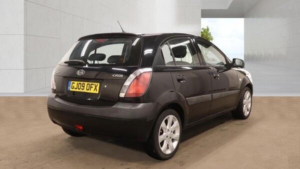 2009 Kia Rio 1.5 Crdi Black 5dr in Black — image 2