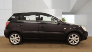 2009 Kia Rio 1.5 Crdi Black 5dr in Black — image 4