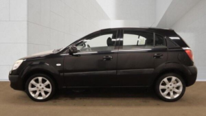 2009 Kia Rio 1.5 Crdi Black 5dr in Black — image 5