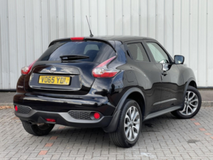 2015 Nissan Juke 1.2 Dig-T Tekna in Black — image 3
