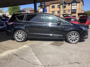 2018 Ford S-Max 2.0 Tdci Vignale Powershift Euro 6 (s/s) 5dr in Black — image 3