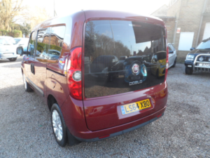 2014 Fiat Doblo 1.6 Doblo Eleganza 1.6 16v Multijet 90hp Dualogic in Red — image 5