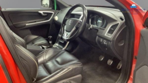 2015 Volvo Xc60 2.4 D4 R-Design Lux Nav SUV 5dr Diesel Manual AWD Euro 5 (s/s) (181 Ps) in Red — image 6