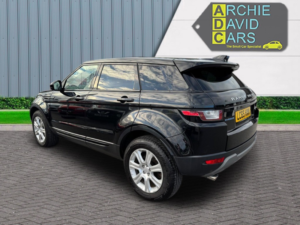 2015 Land Rover Range Rover Evoque 2.0 Ed4 Se Tech in Black — image 5