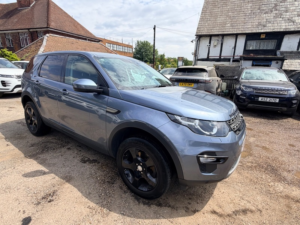 2018 Land Rover Discovery Sport Td4 Se Tech in Blue — image 6