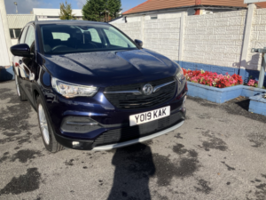 2019 Vauxhall Grandland X 1.5 Turbo D Blueinjection Tech Line Nav in Purple — image 6