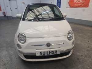 2011 Fiat 500 1.2 Lounge Euro 5 (s/s) 3dr in White — image 3