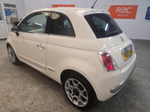 2011 Fiat 500 1.2 Lounge Euro 5 (s/s) 3dr in White — image 6