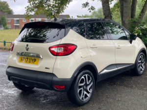 2017 Renault Captur 1.5 Dci Energy Dynamique S Nav Auto Euro 6 (s/s) 5dr in White — image 6