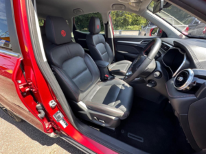 2024 MG MG Zs 1.5 Vti-Tech Exclusive Euro 6 (s/s) 5dr in Red — image 2