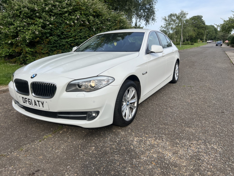 2012 BMW 5 Series 2.0 520d Efficient Dynamics in White — image 1