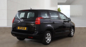 2011 Peugeot 5008 1.6 Hdi Sport Euro 5 5dr in Black — image 4