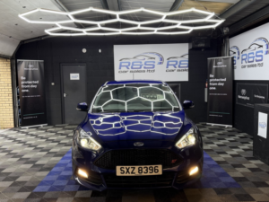 2018 Ford Focus 2.0 Tdci St-3 in Blue — image 2