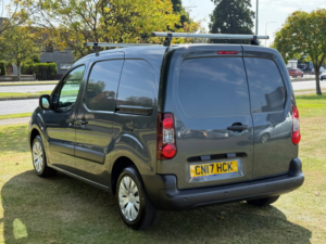 2017 Citroen Berlingo 1.6 Bluehdi 625 Enterprise Panel Van 5dr Diesel Manual L1 (112 G/km, 75 Bhp) in Grey — image 5