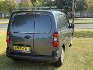 2017 Citroen Berlingo 1.6 Bluehdi 625 Enterprise Panel Van 5dr Diesel Manual L1 (112 G/km, 75 Bhp) in Grey — image 6