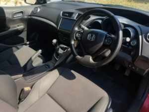 2017 Honda Civic 1.6 I-Dtec Se Plus in Red — image 6