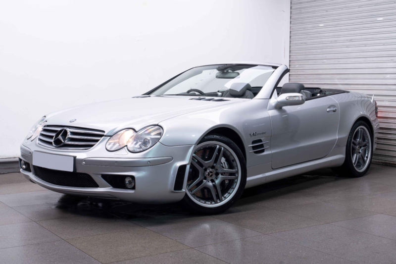 2004 Mercedes-Benz Sl 6.0 Sl65 Amg 2dr in Silver — image 1