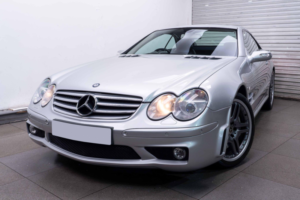 2004 Mercedes-Benz Sl 6.0 Sl65 Amg 2dr in Silver — image 5
