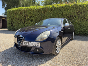 2010 Alfa Romeo Giulietta 2.0 Jtdm-2 Veloce in Blue — image 4