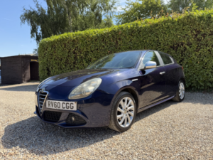 2010 Alfa Romeo Giulietta 2.0 Jtdm-2 Veloce in Blue — image 5