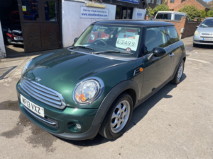 2013 MINI Hatch 1.6 Cooper Hatch * Service History * Alloys * Last Owner 7 Years * in Green — image 4