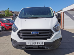 2019 Ford Transit Custom 2.0 300 Ecoblue Leader 300 L1 Double Cab Crew Van in White — image 2