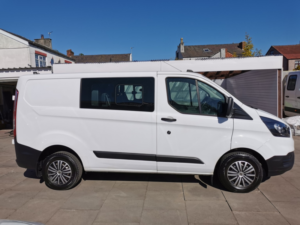 2019 Ford Transit Custom 2.0 300 Ecoblue Leader 300 L1 Double Cab Crew Van in White — image 3