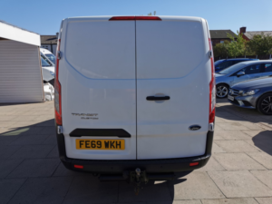 2019 Ford Transit Custom 2.0 300 Ecoblue Leader 300 L1 Double Cab Crew Van in White — image 4