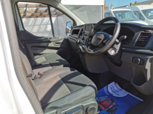 2019 Ford Transit Custom 2.0 300 Ecoblue Leader 300 L1 Double Cab Crew Van in White — image 5