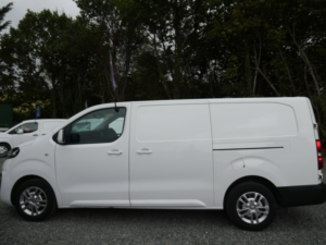 2020 Vauxhall Vivaro 1.5 Turbo D 2900 Sportive Panel Van 5dr Diesel Manual L2 H1 Euro 6 (s/s) (100 Ps) in White — image 6
