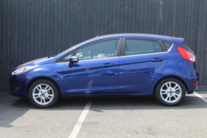 2015 Ford Fiesta 1.3 Zetec in Blue — image 5